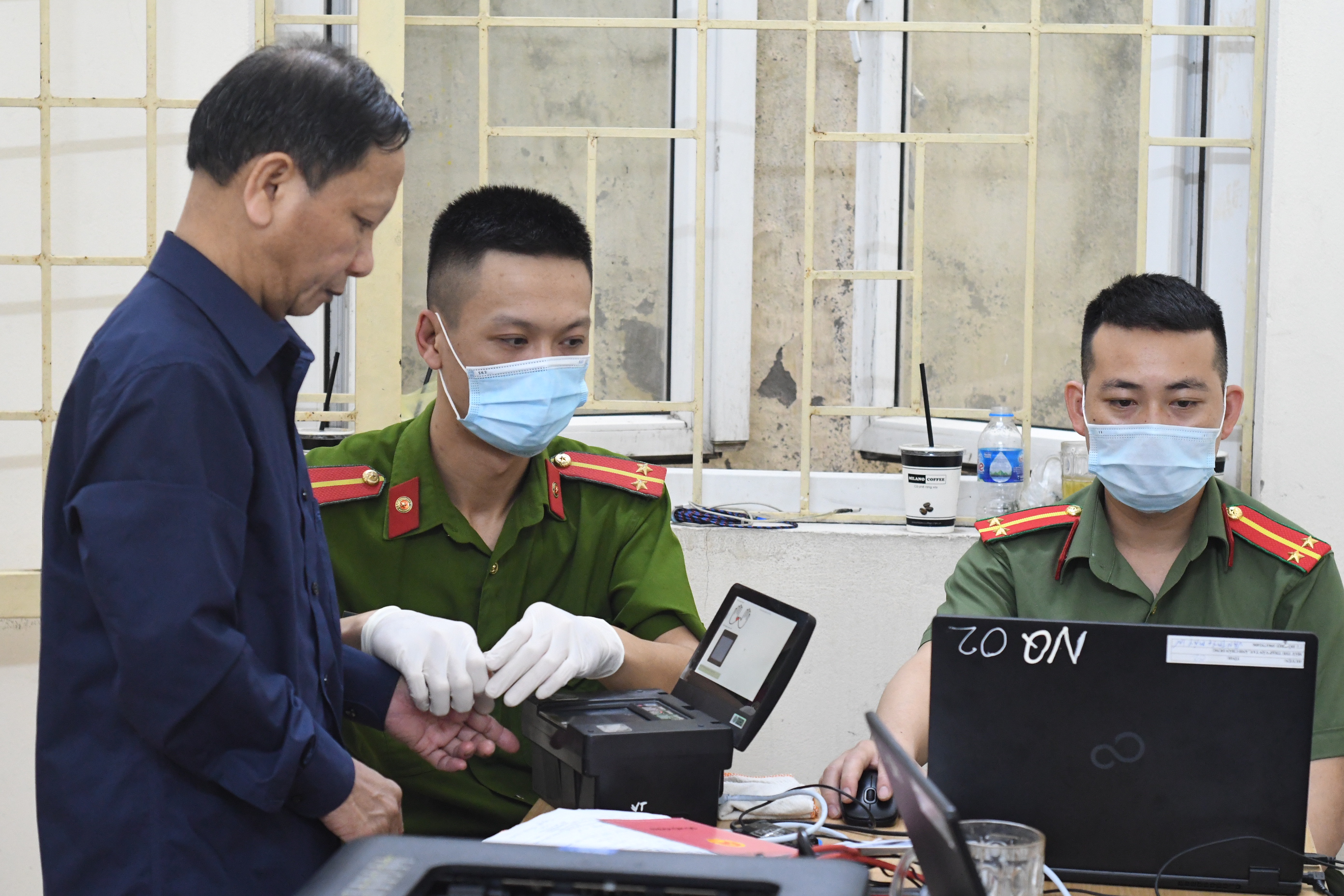 Tiến độ thu nhận hồ sơ cấp CCCD gắn chíp điện tử đạt gần 70%